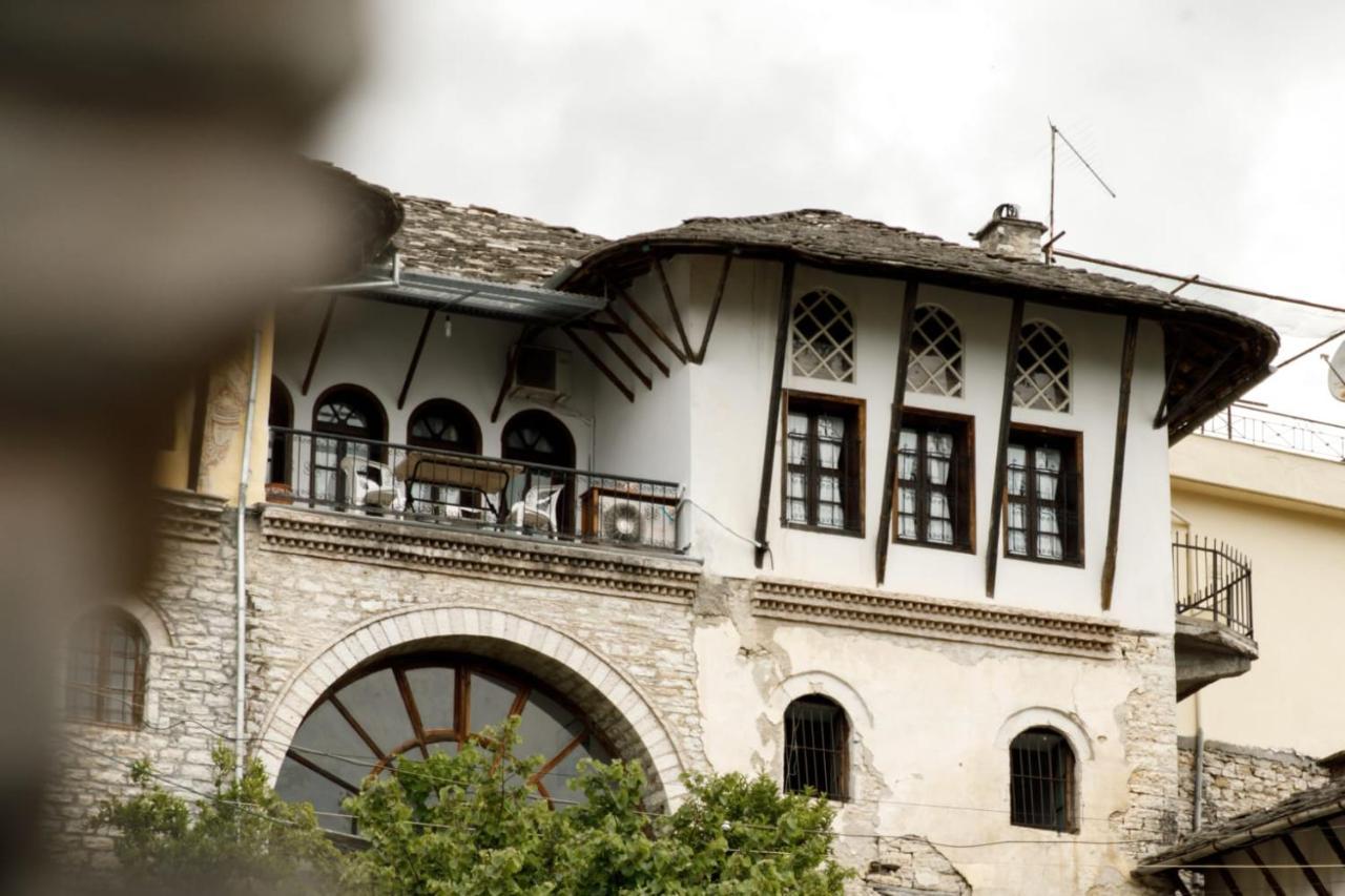 Emblematic House Apartment 2 Gjirokastër Eksteriør billede